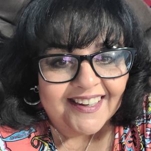 Meet your Posher, Connie